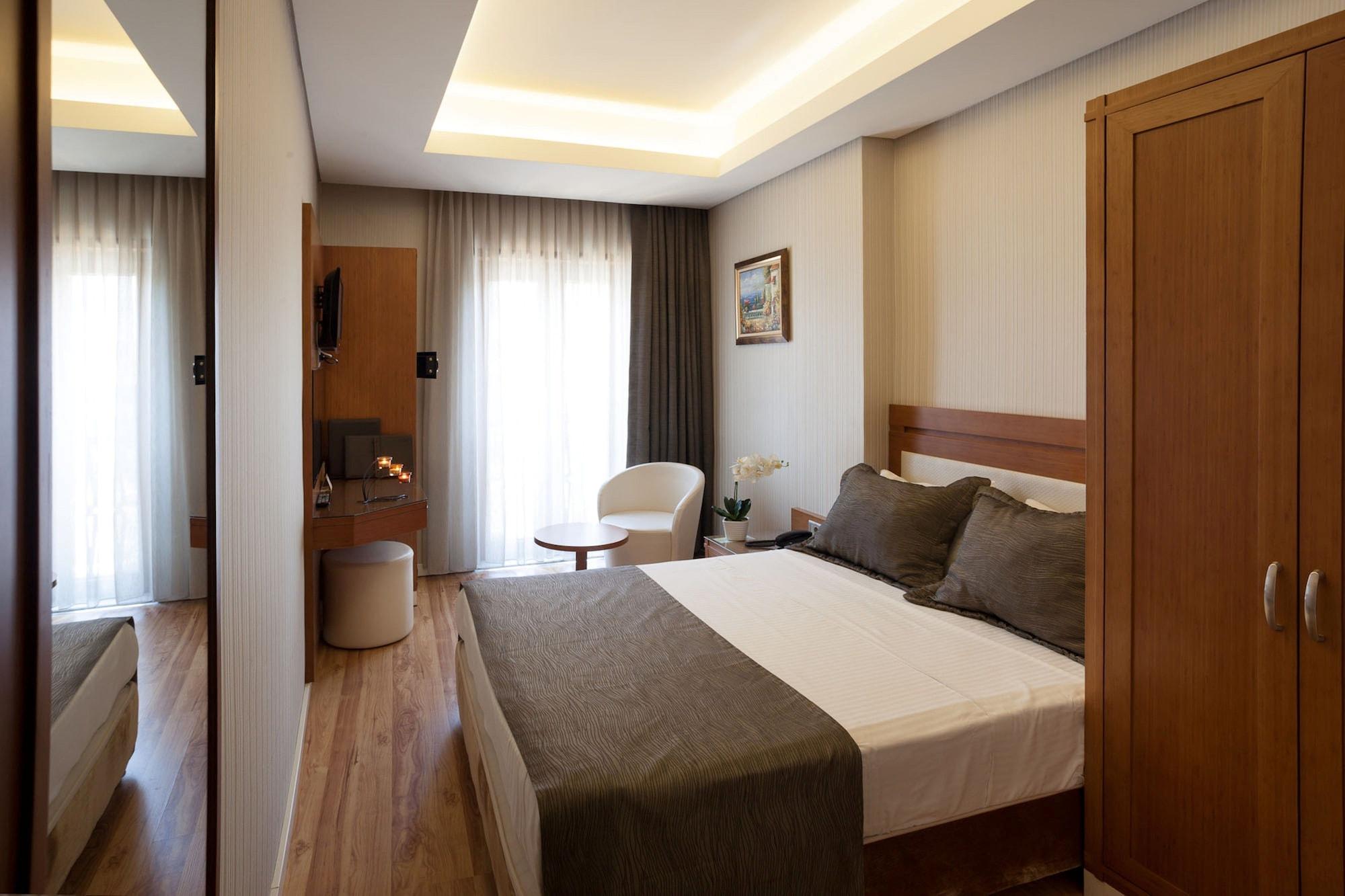 Sorriso Hotel Istanbul Exterior foto